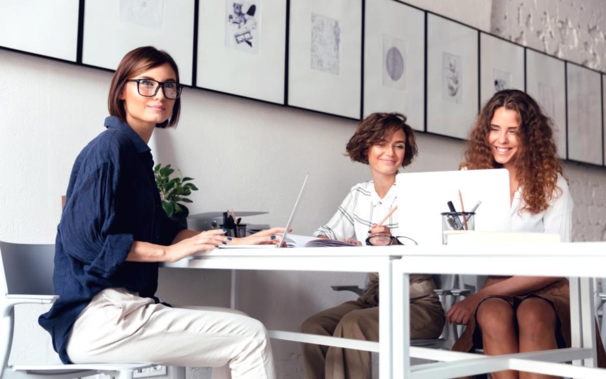 Workshop-Teilnehmer bei praktischer Übung